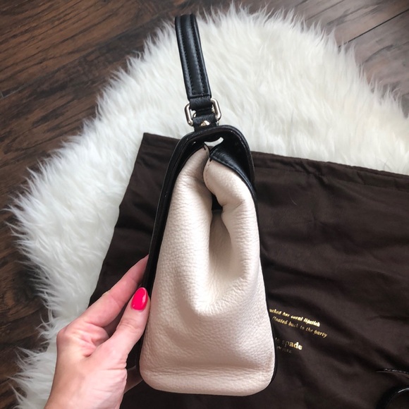 Kate Spade | Black & White Leather Handbag - Picture 3 of 7